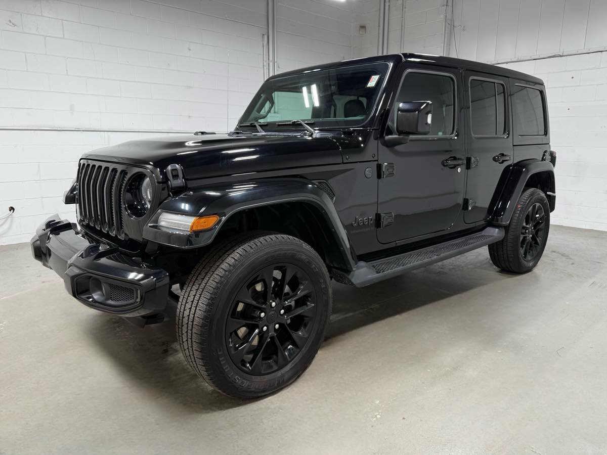2023 Jeep Wrangler 4-Door High Altitude's photo