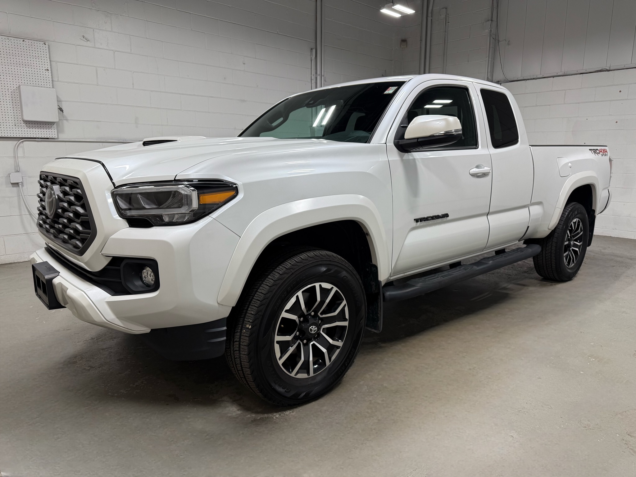 2022 Toyota Tacoma TRD Sport's photo