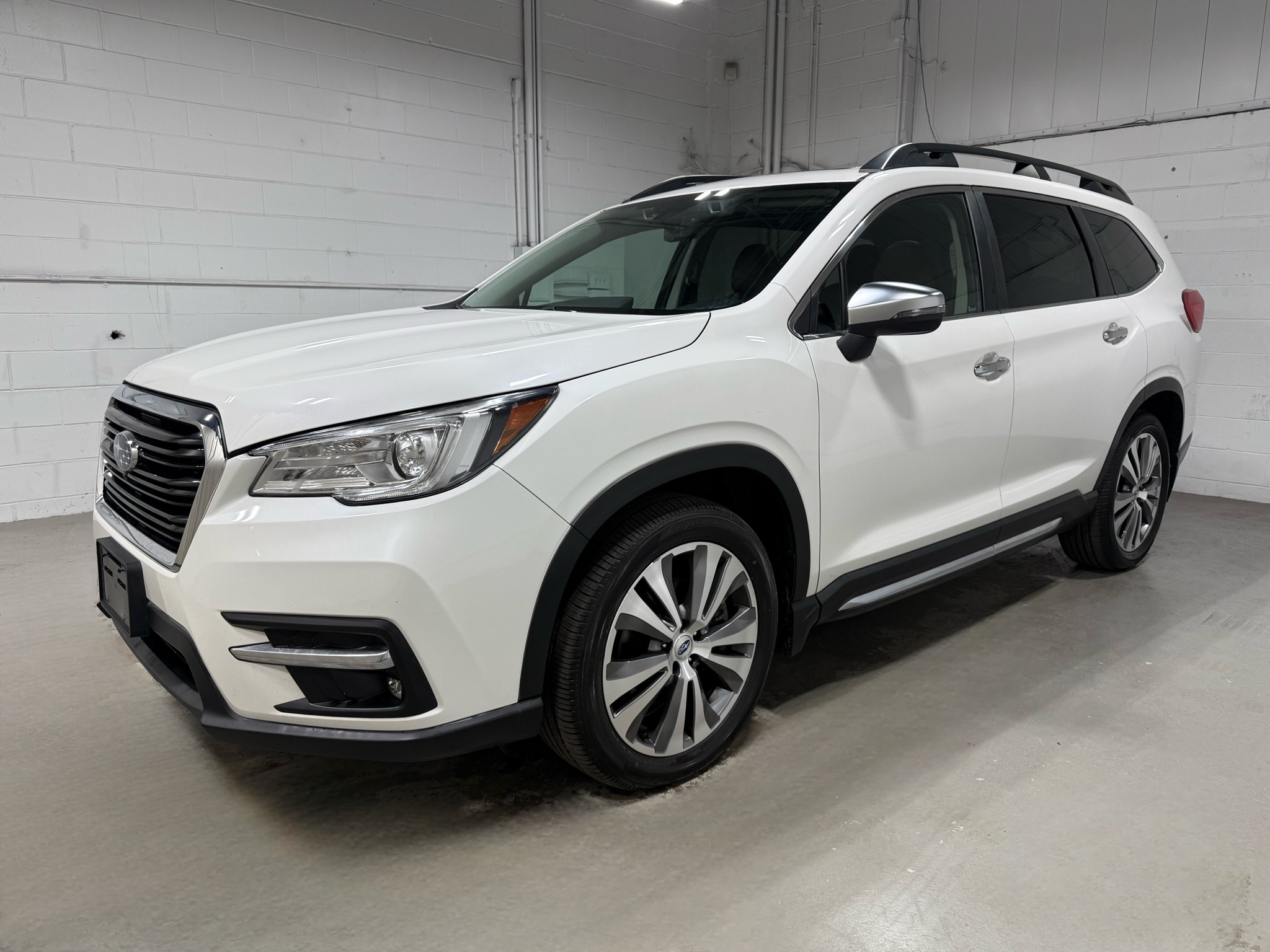 2019 Subaru Ascent Touring's photo