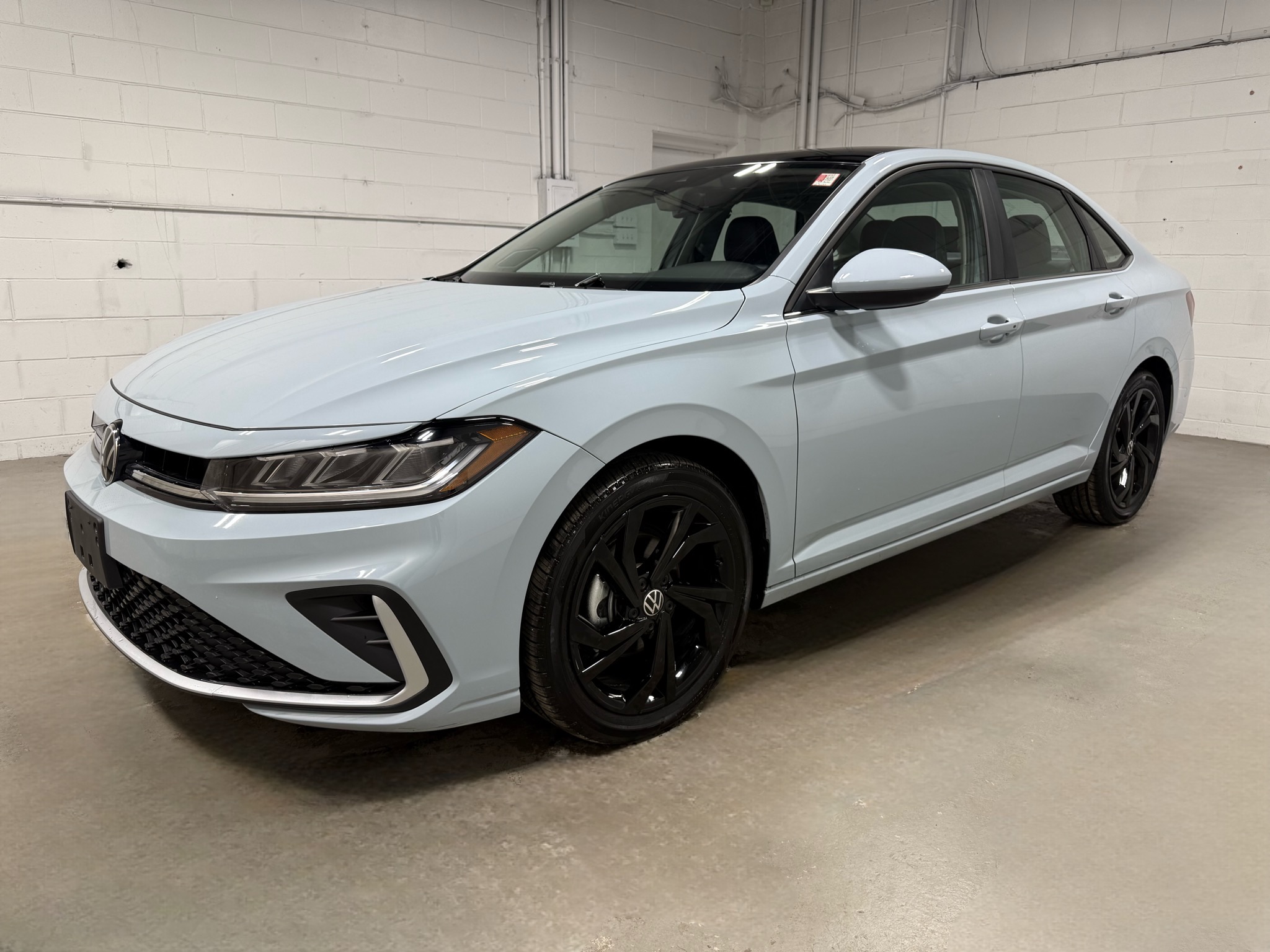 2025 Volkswagen Jetta SE's photo