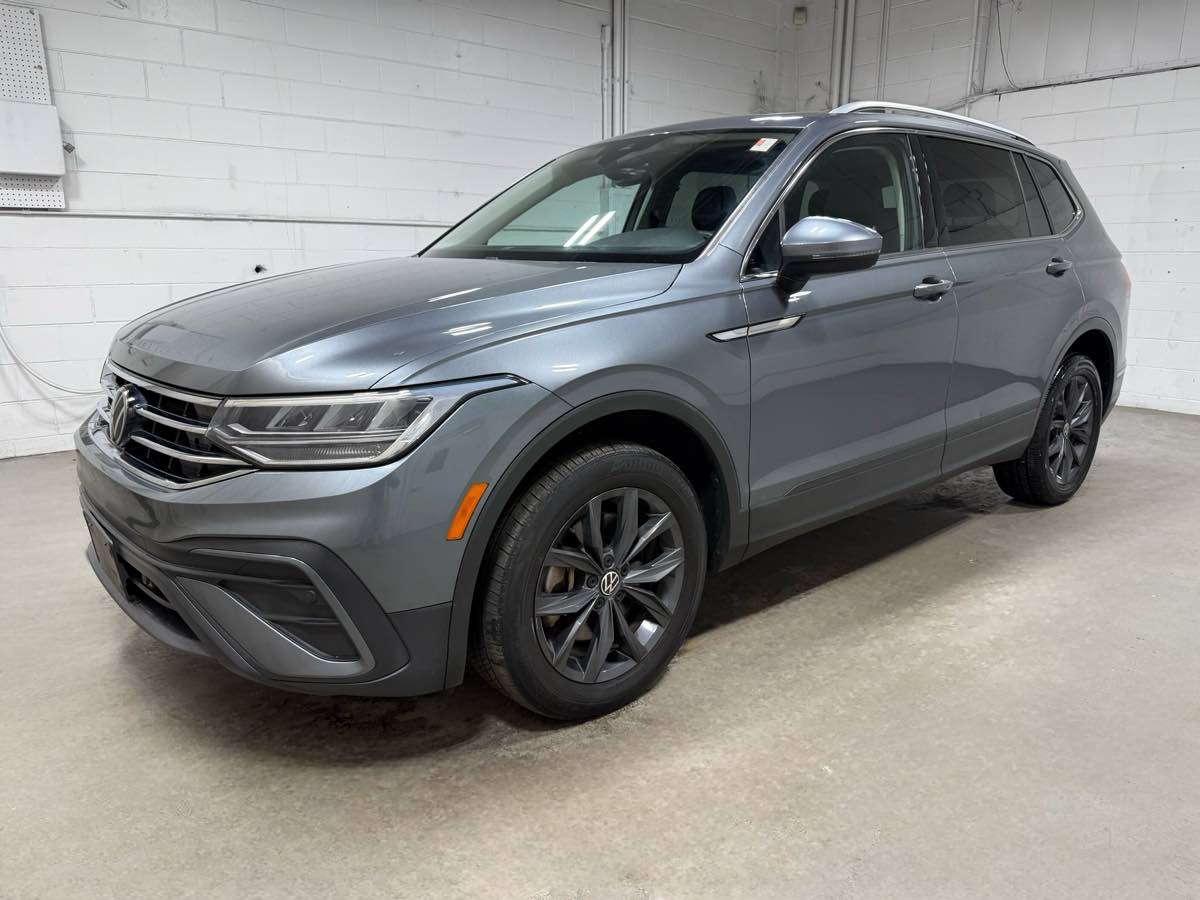 2022 Volkswagen Tiguan SE's photo