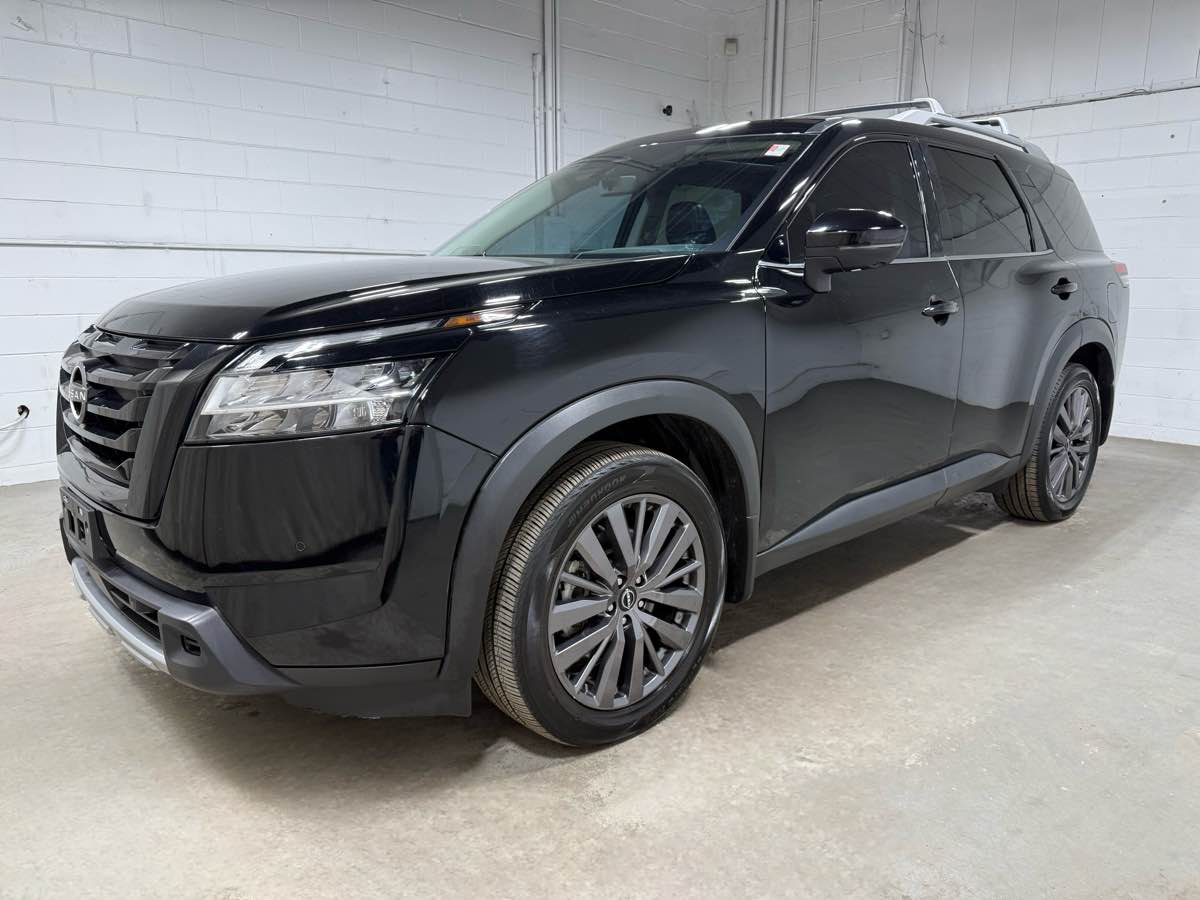 2024 Nissan Pathfinder SL