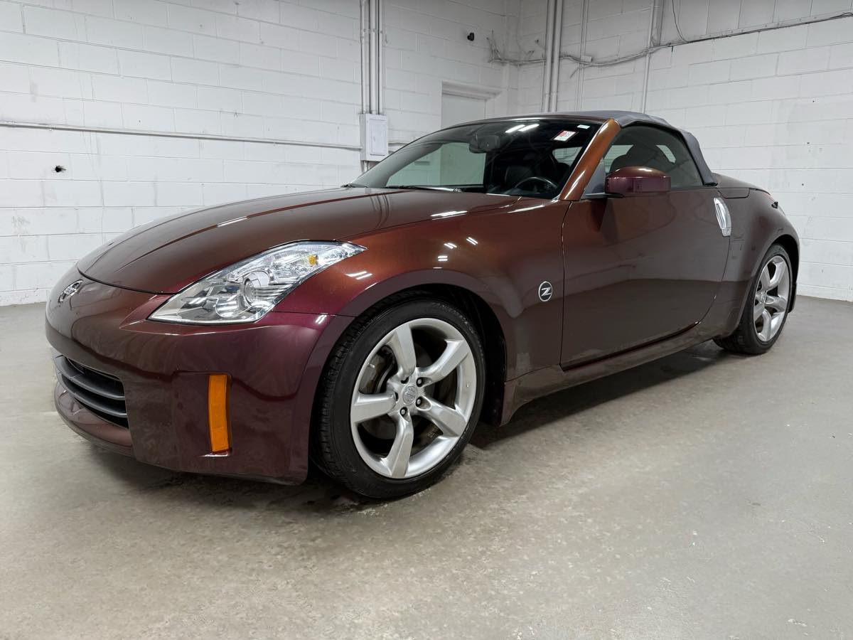 2006 Nissan 350Z Roadster Touring MT's photo