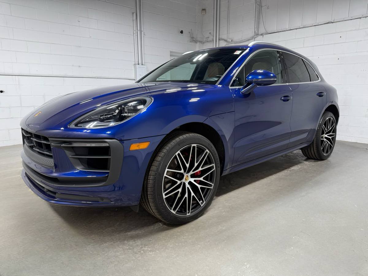 2023 Porsche Macan S's photo