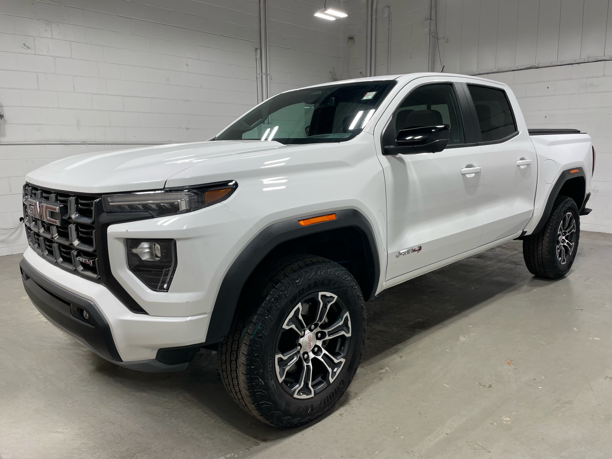 2023 GMC Canyon