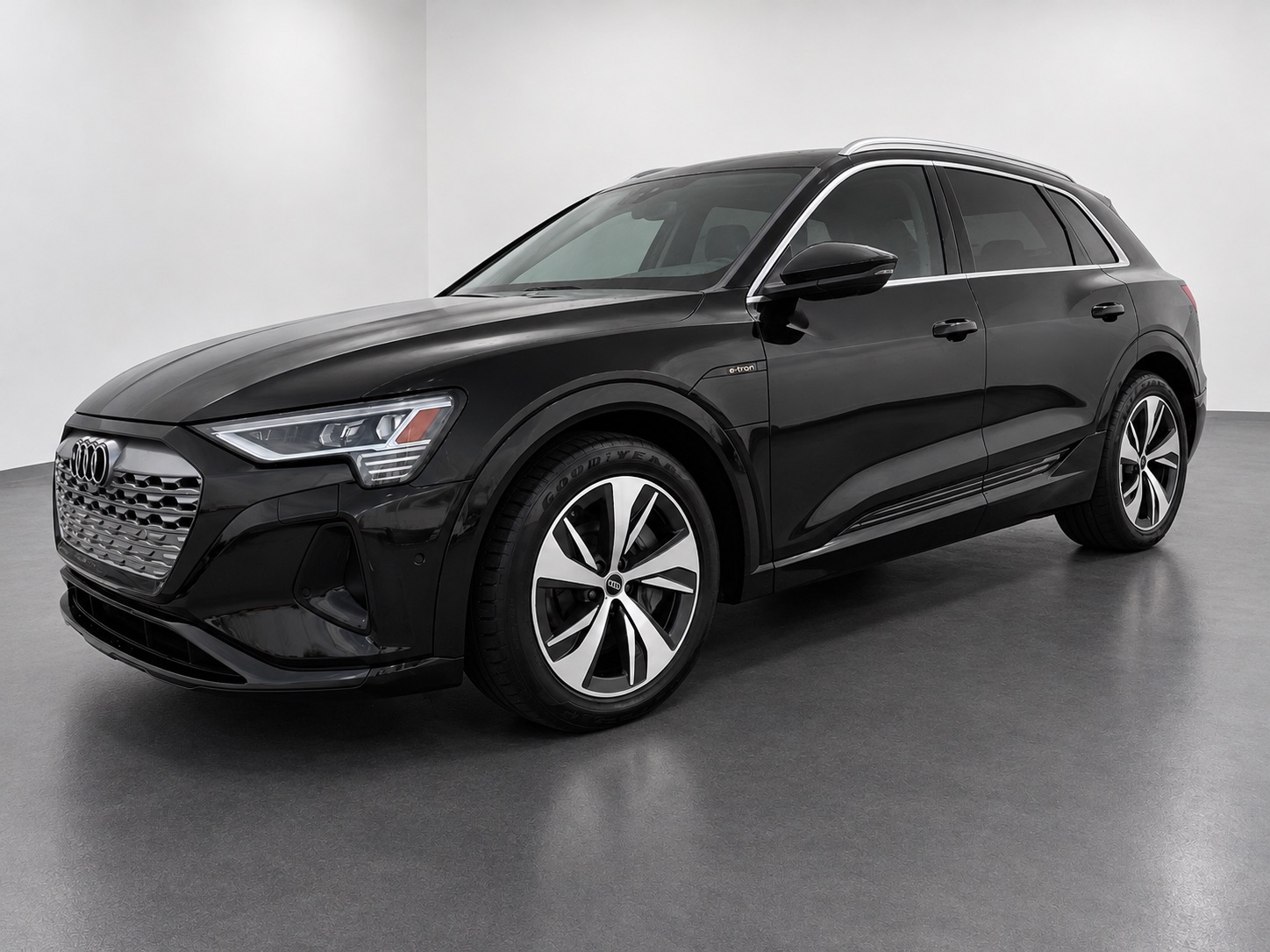 2024 Audi Q8 e-tron
