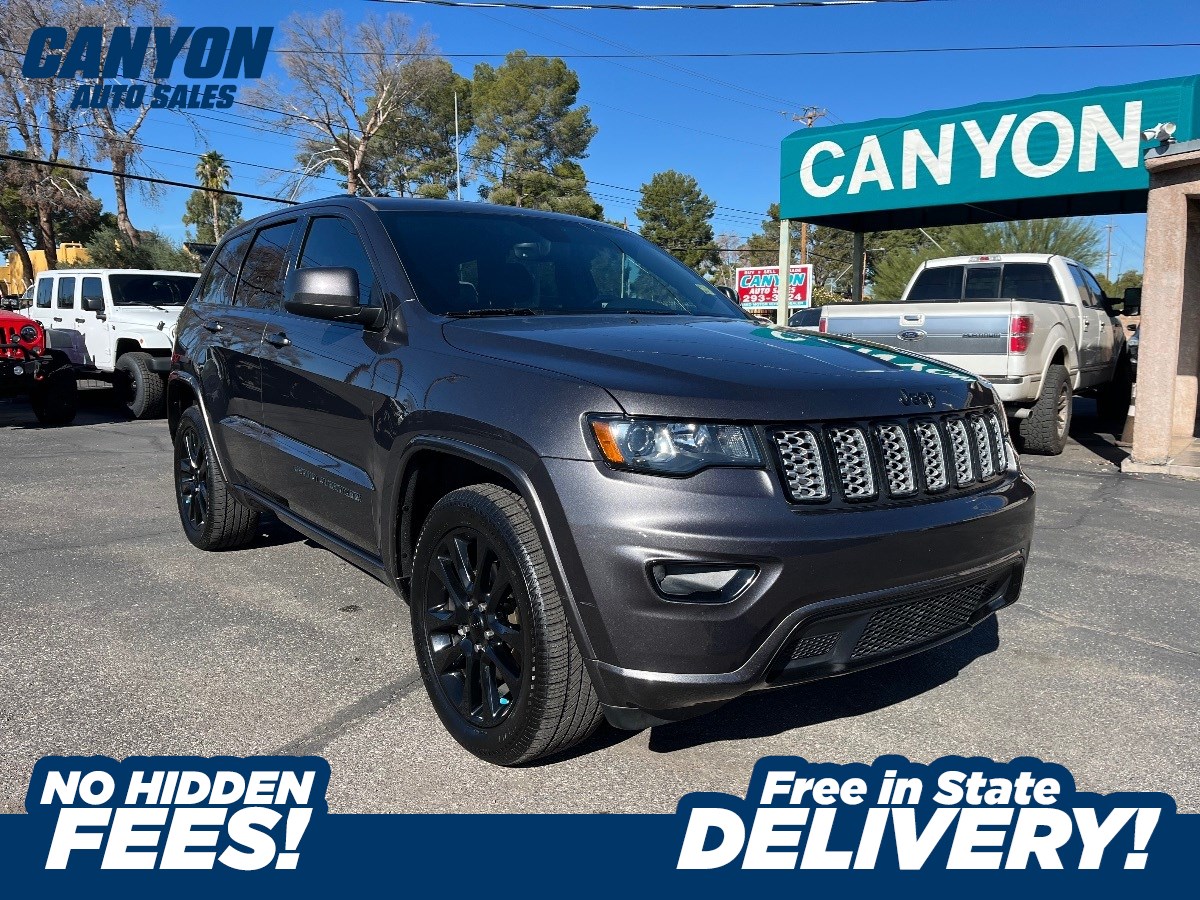 2017 Jeep Grand Cherokee Altitude's photo