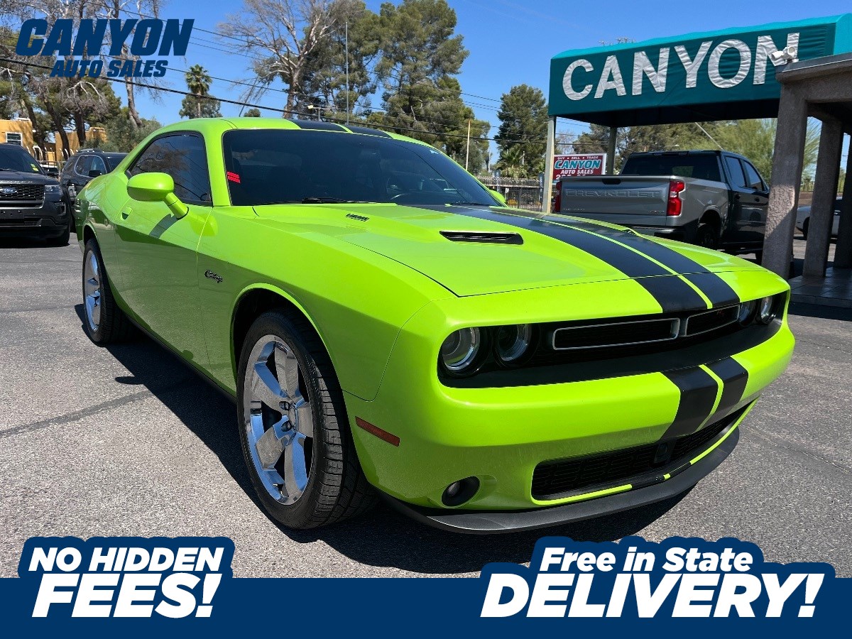 2015 Dodge Challenger R/T Plus's photo