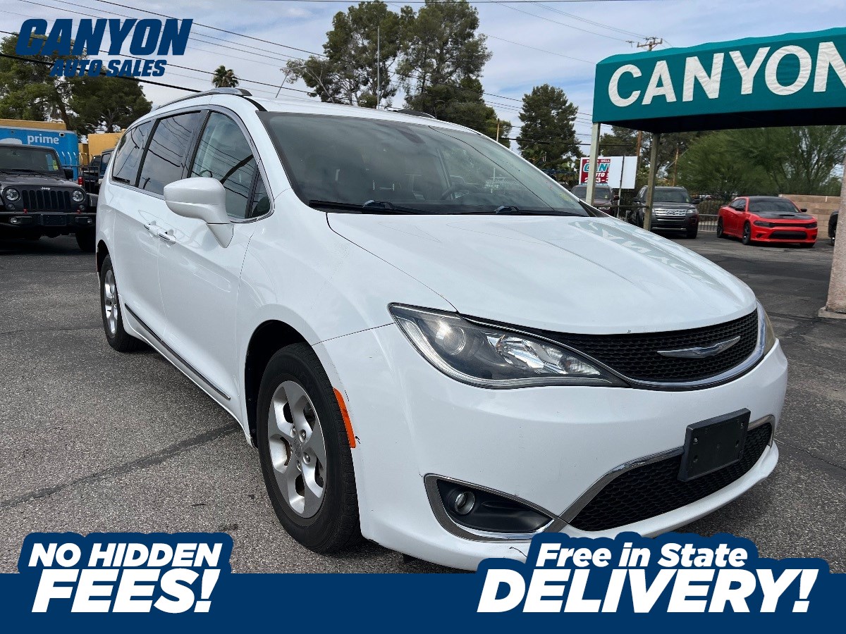 2017 Chrysler Pacifica Touring-L Plus