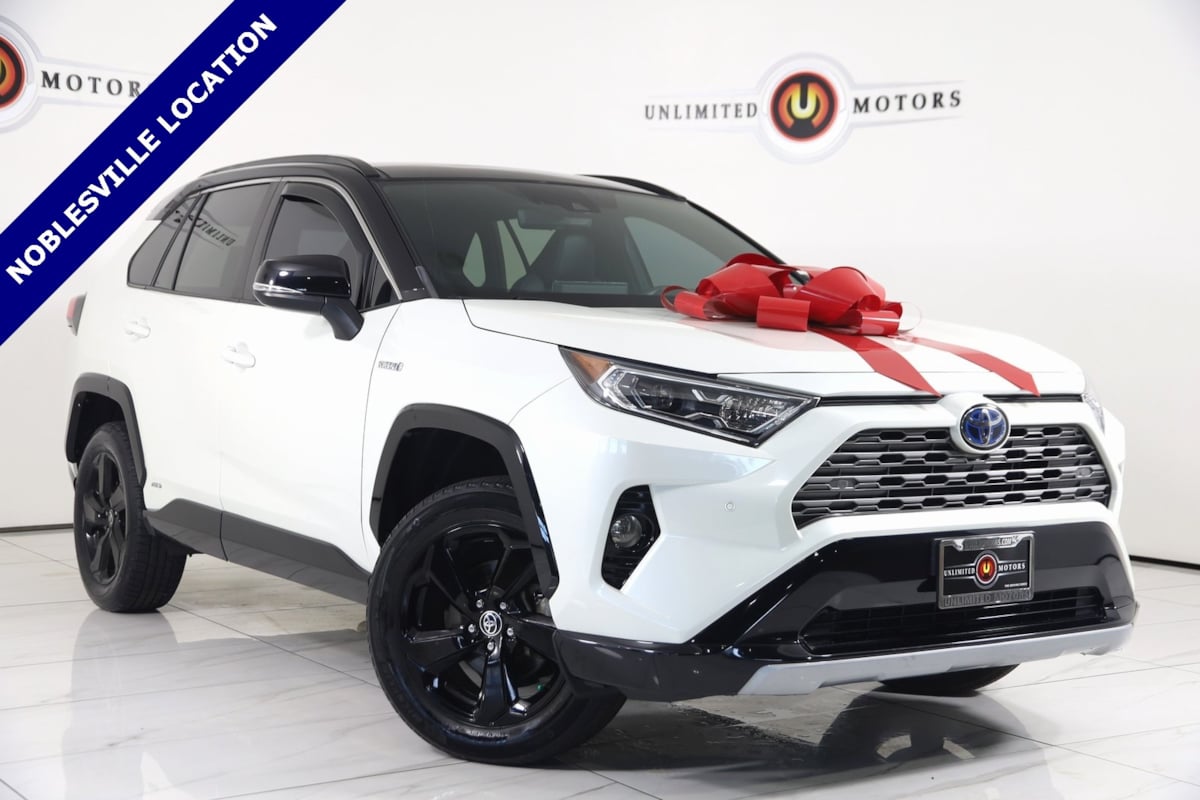2021 Toyota RAV4 XSE's photo