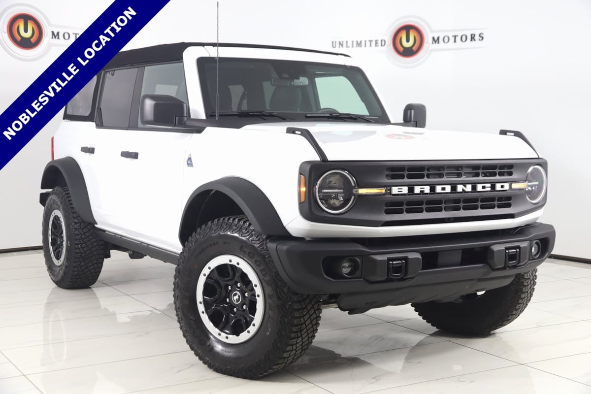 2024 Ford Bronco 4-Door Black Diamond's photo