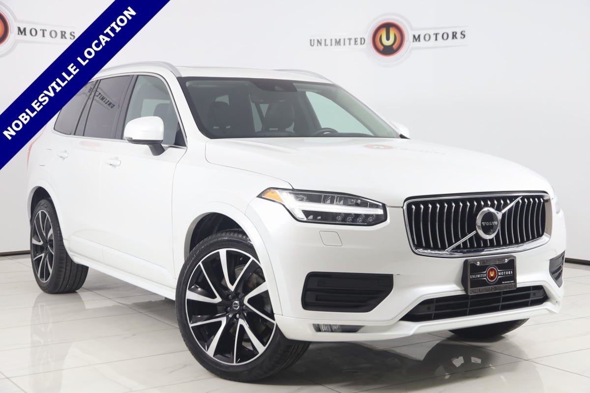 2020 Volvo XC90 Momentum's photo