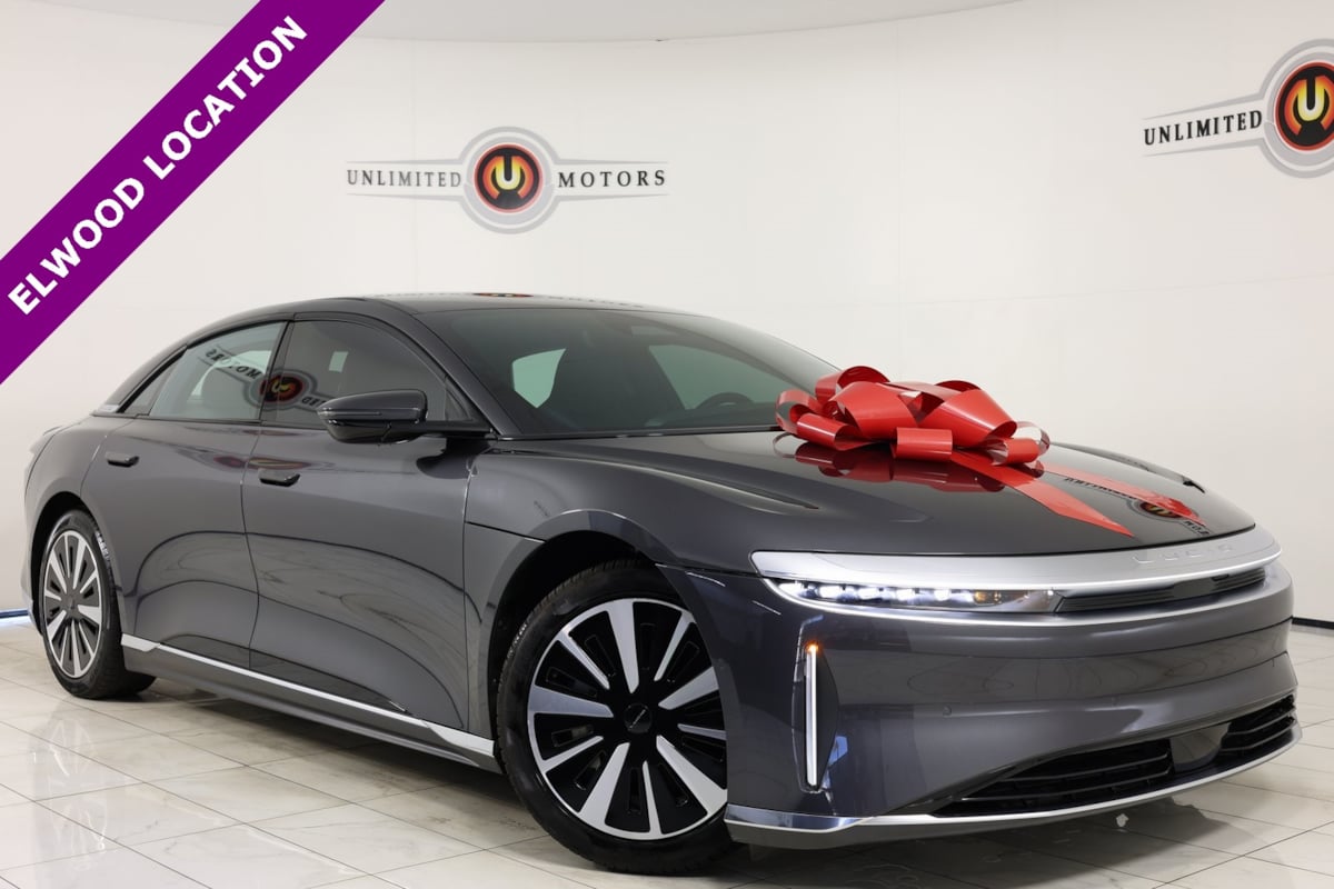 2024 Lucid Air Touring's photo