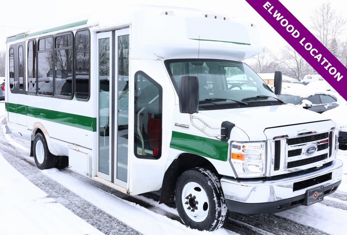 2018 Ford E-Series Cutaway Base's photo