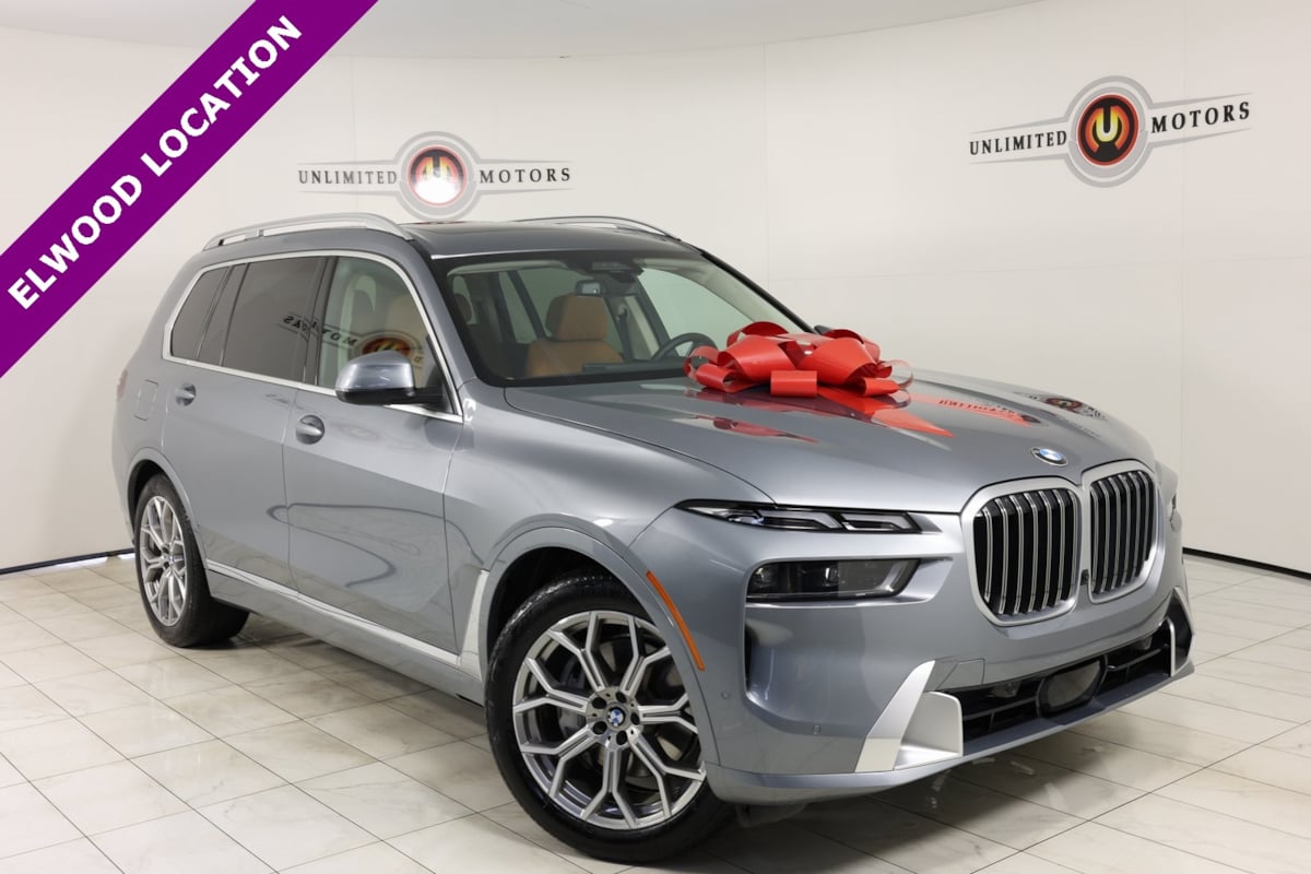 2023 BMW X7 40i's photo