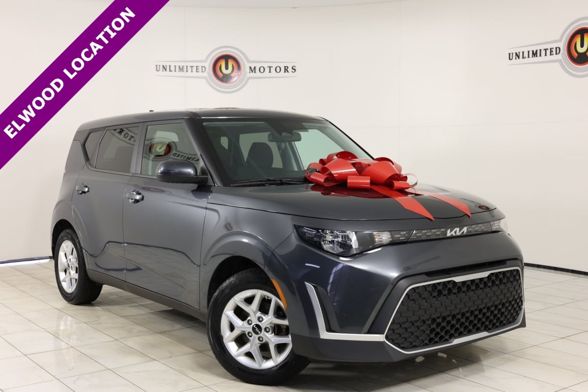 2024 Kia Soul LX's photo