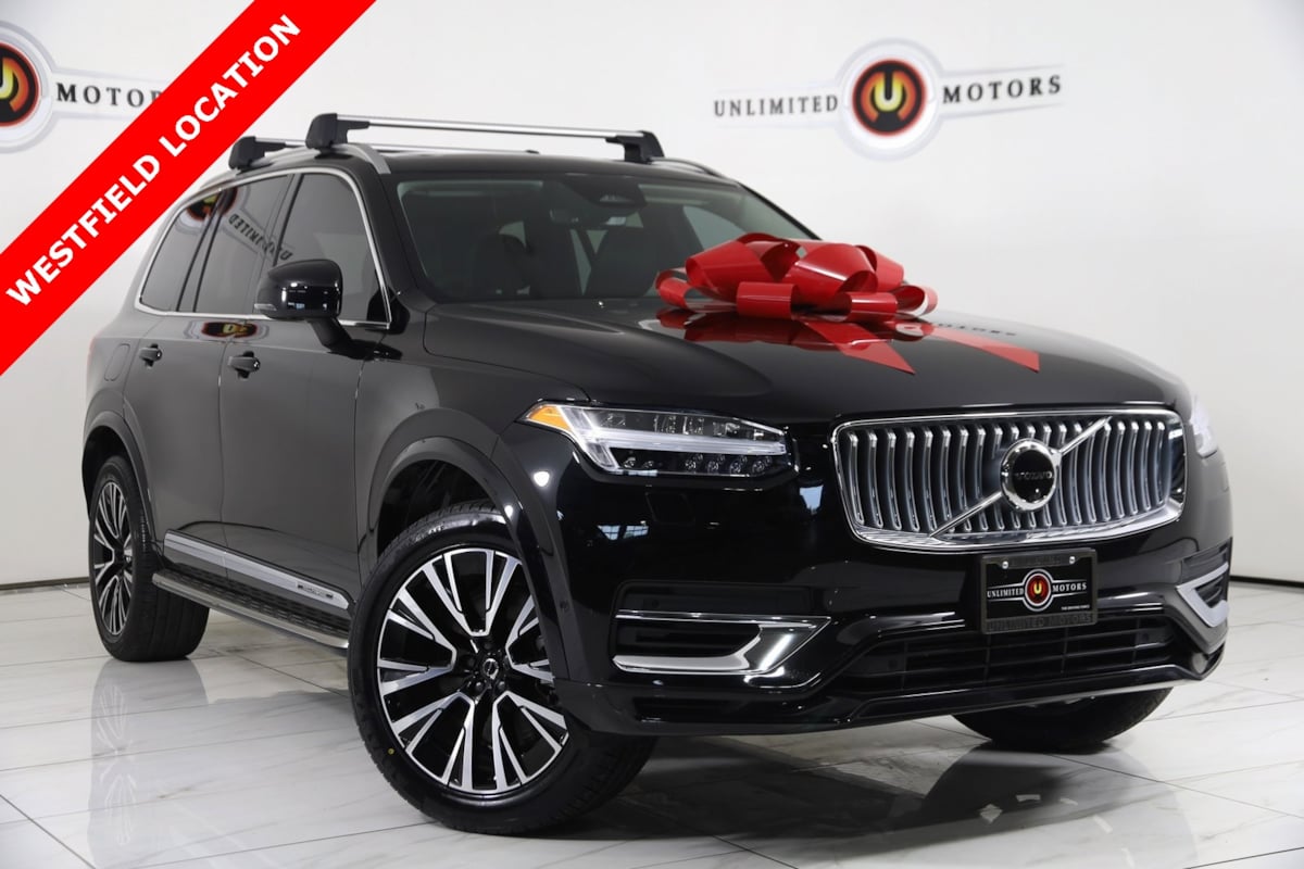 2023 Volvo XC90 Plus's photo