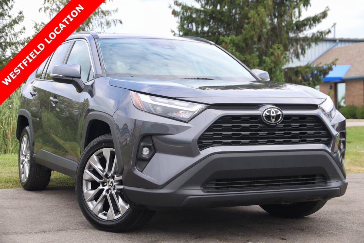 2024 Toyota RAV4 XLE Premium's photo