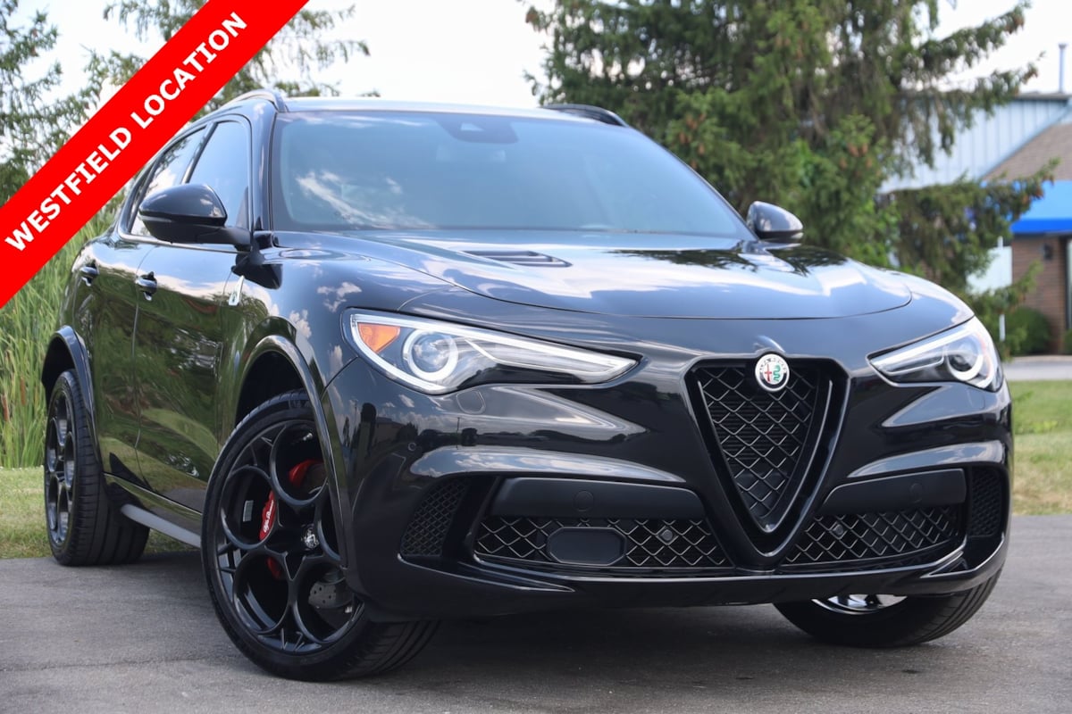 2023 Alfa Romeo Stelvio Quadrifoglio's photo