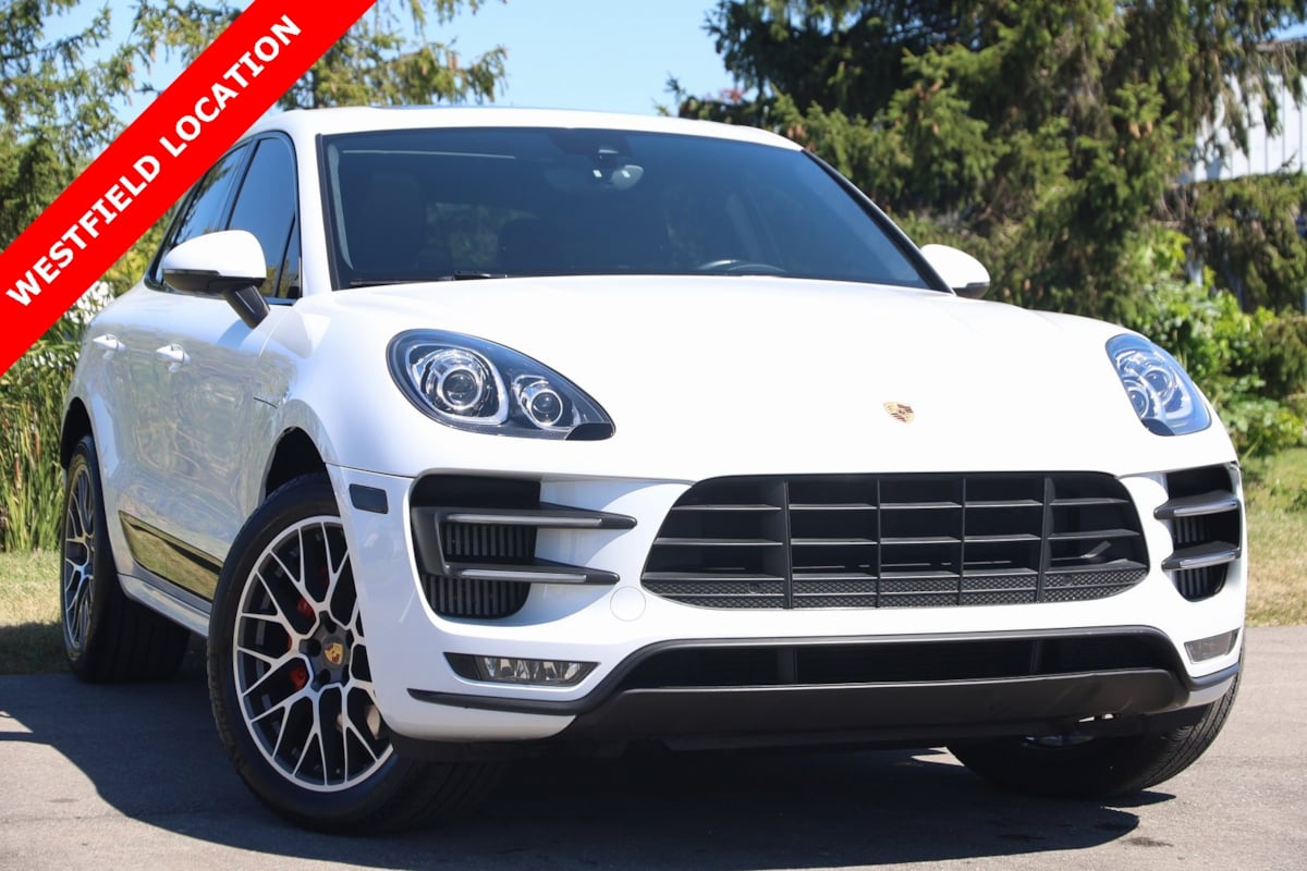 2017 Porsche Macan Turbo's photo