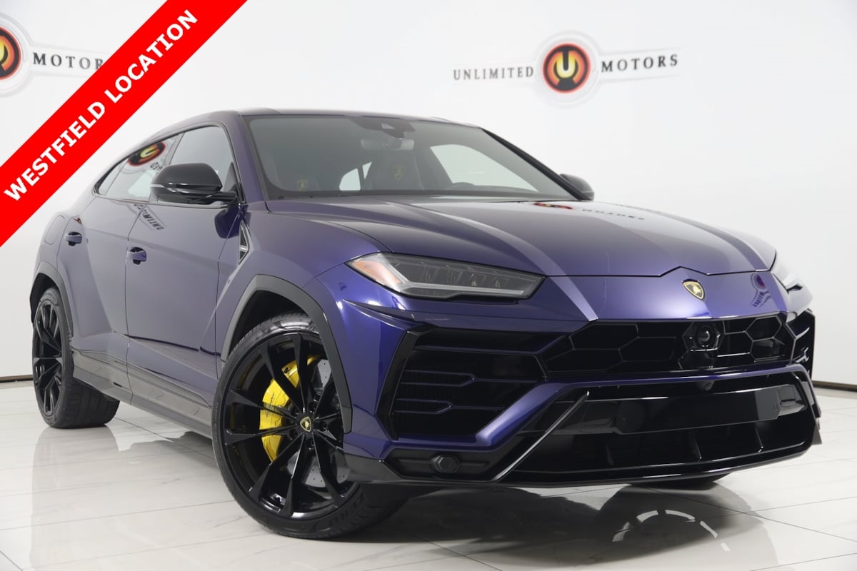 2021 Lamborghini Urus Base's photo