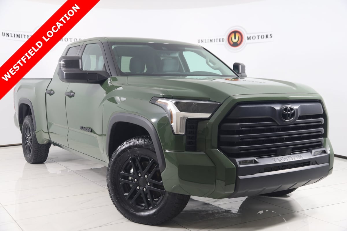 2022 Toyota Tundra SR5's photo