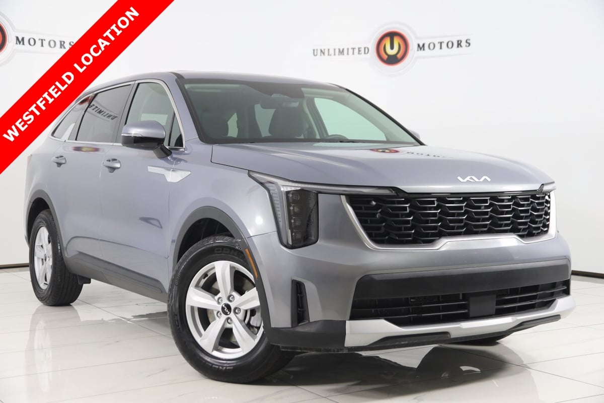 2025 Kia Sorento LX's photo