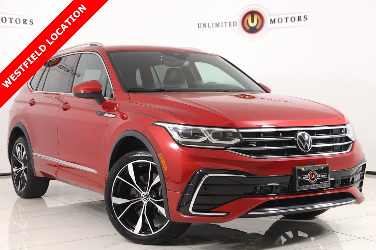 2024 Volkswagen Tiguan SEL R-LINE's photo
