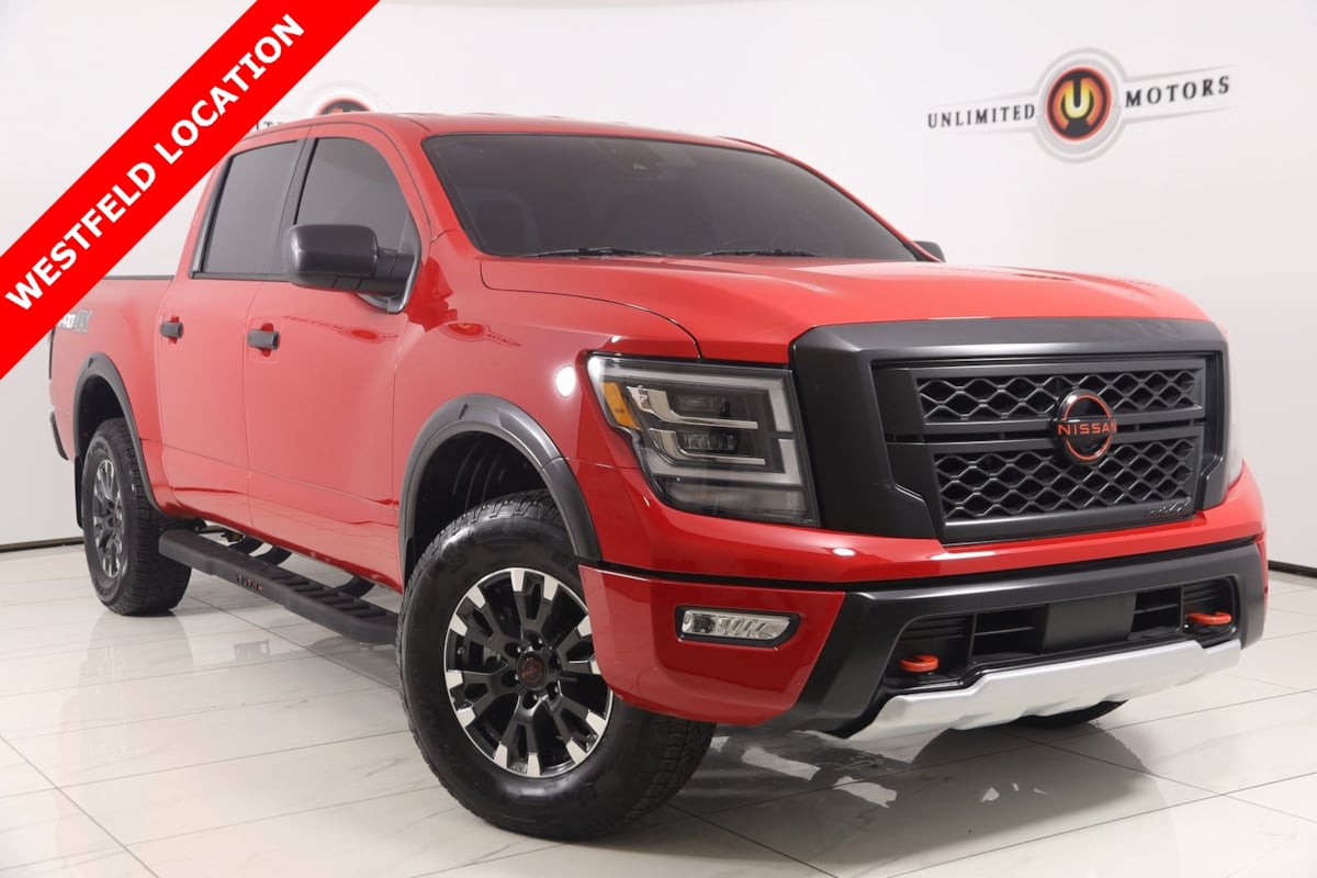 2024 Nissan Titan PRO-4X's photo