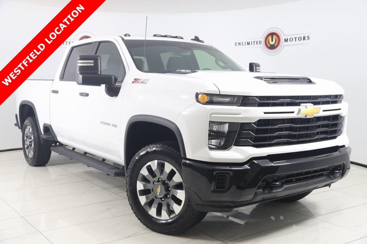 2024 Chevrolet Silverado 2500HD Custom's photo