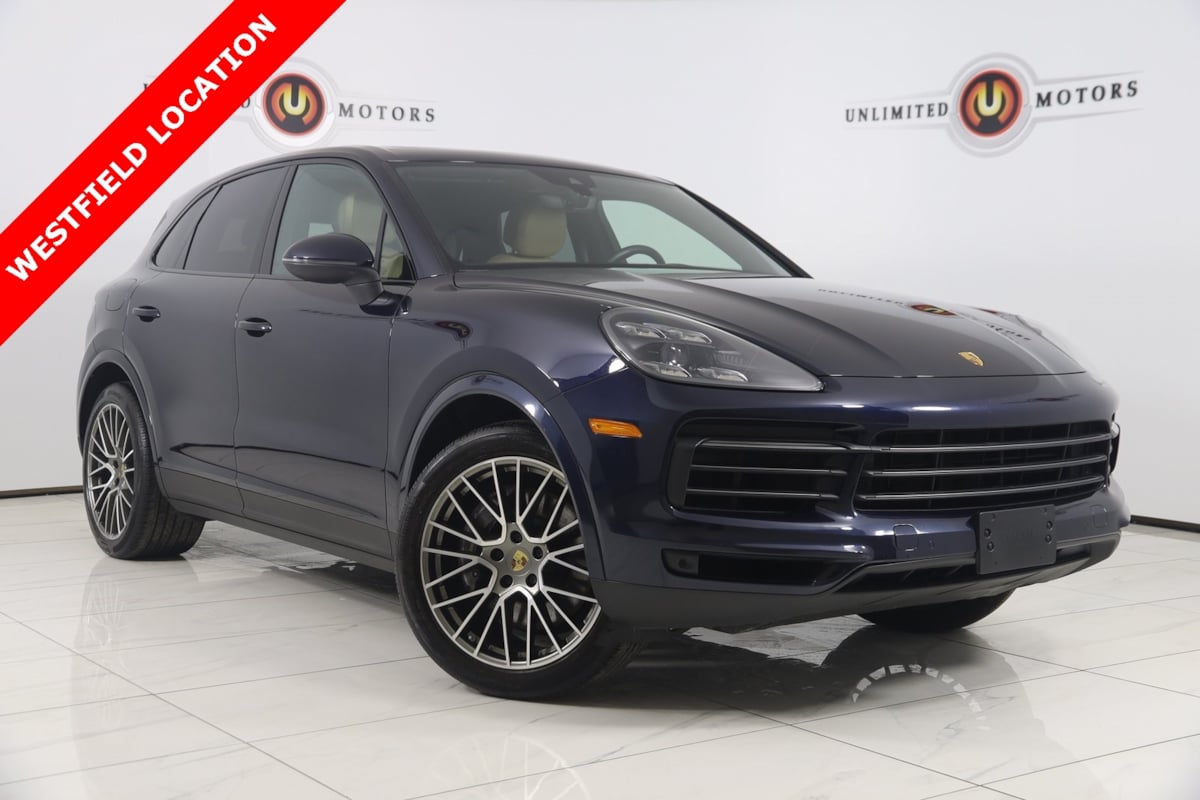 2022 Porsche Cayenne Platinum Edition's photo