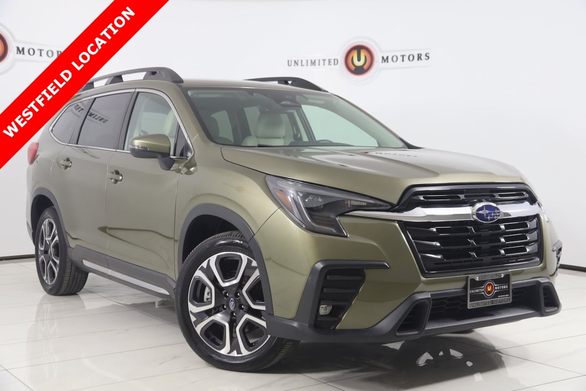 2023 Subaru Ascent Limited's photo