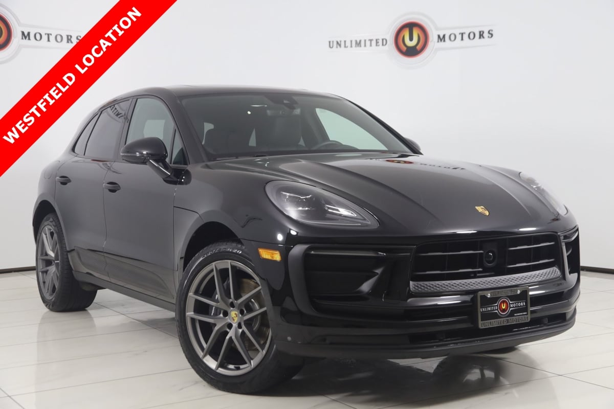 2025 Porsche Macan T's photo