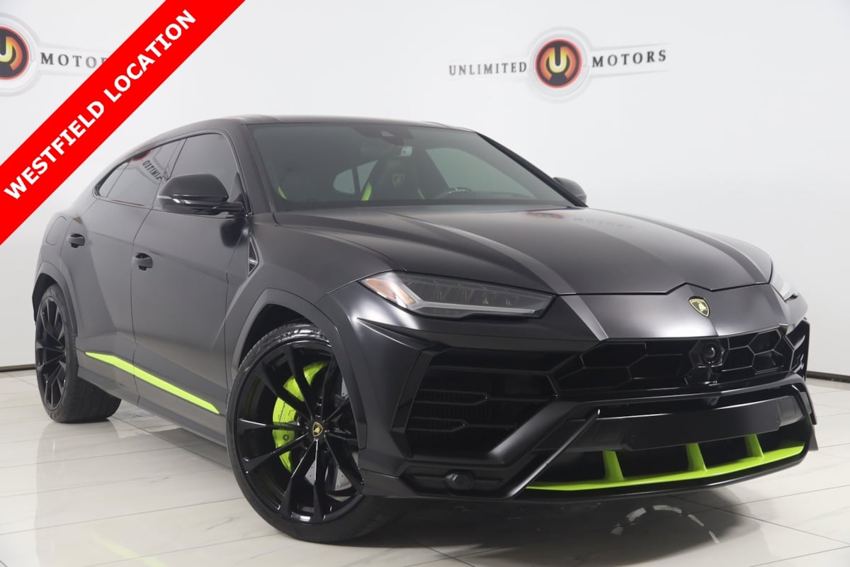 2022 Lamborghini Urus Base's photo