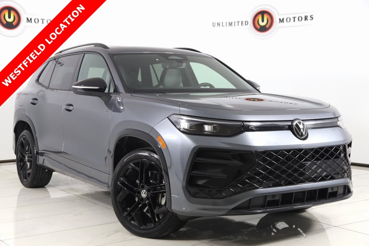 2025 Volkswagen Tiguan SE R-LINE BLACK