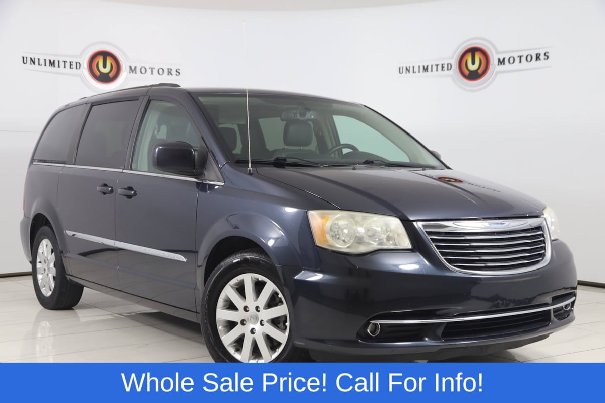 2013 Chrysler Town & Country Touring