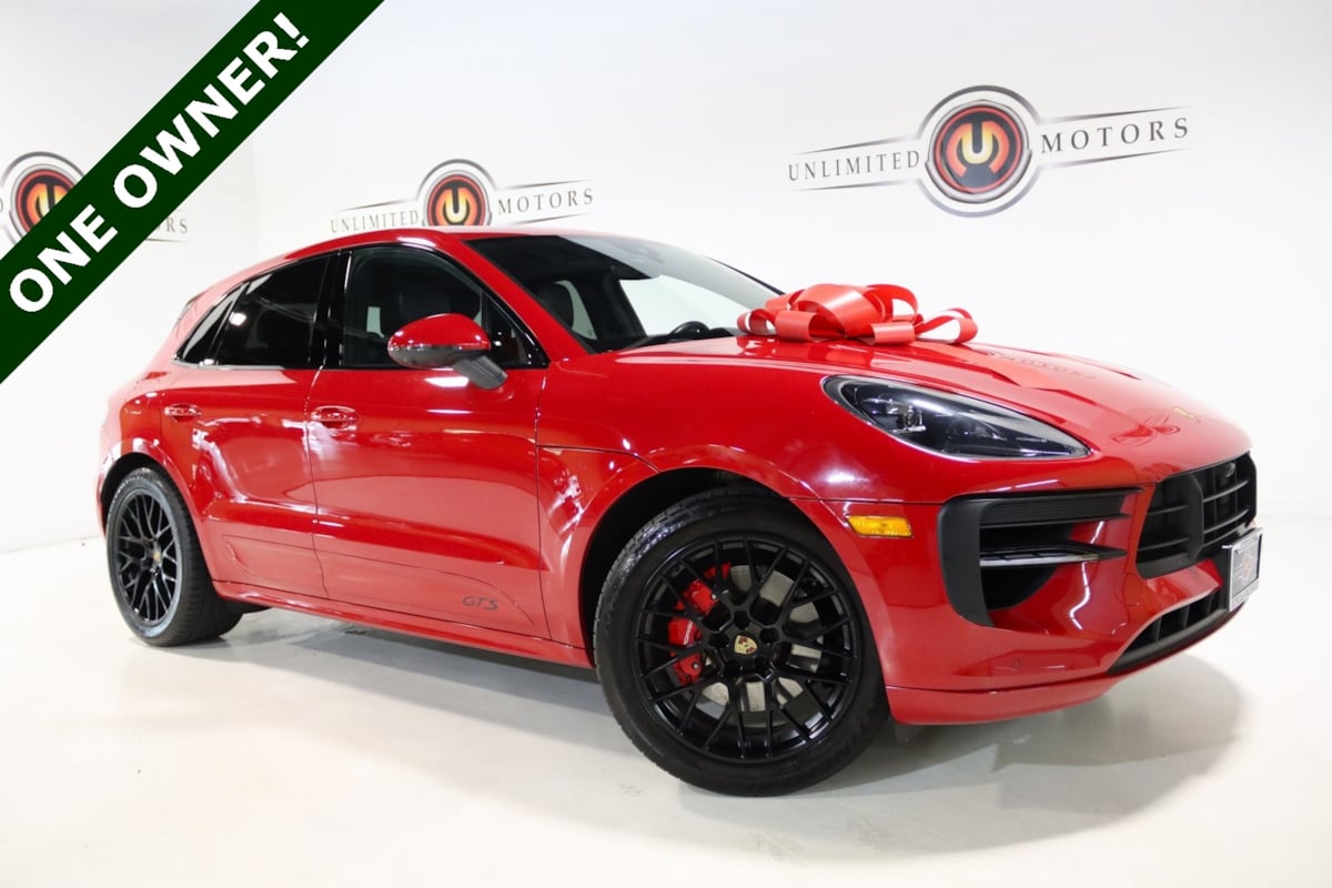 2021 Porsche Macan GTS's photo