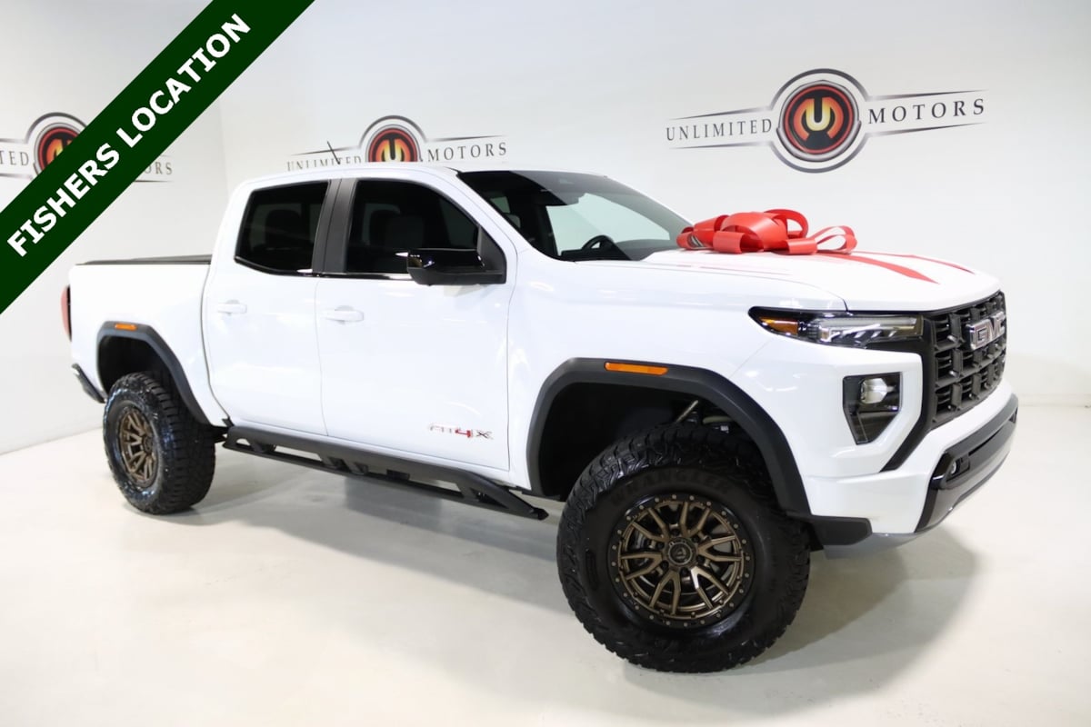 2023 GMC Canyon AT4X's photo