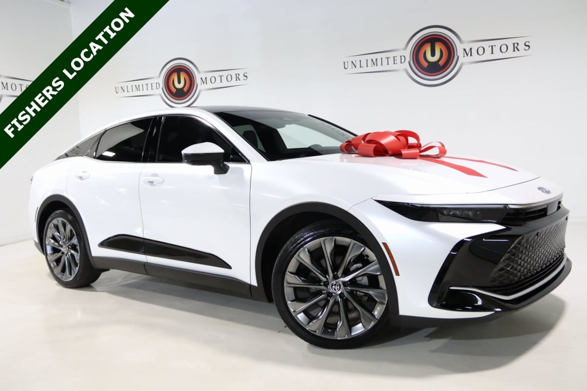 2024 Toyota Crown Limited's photo