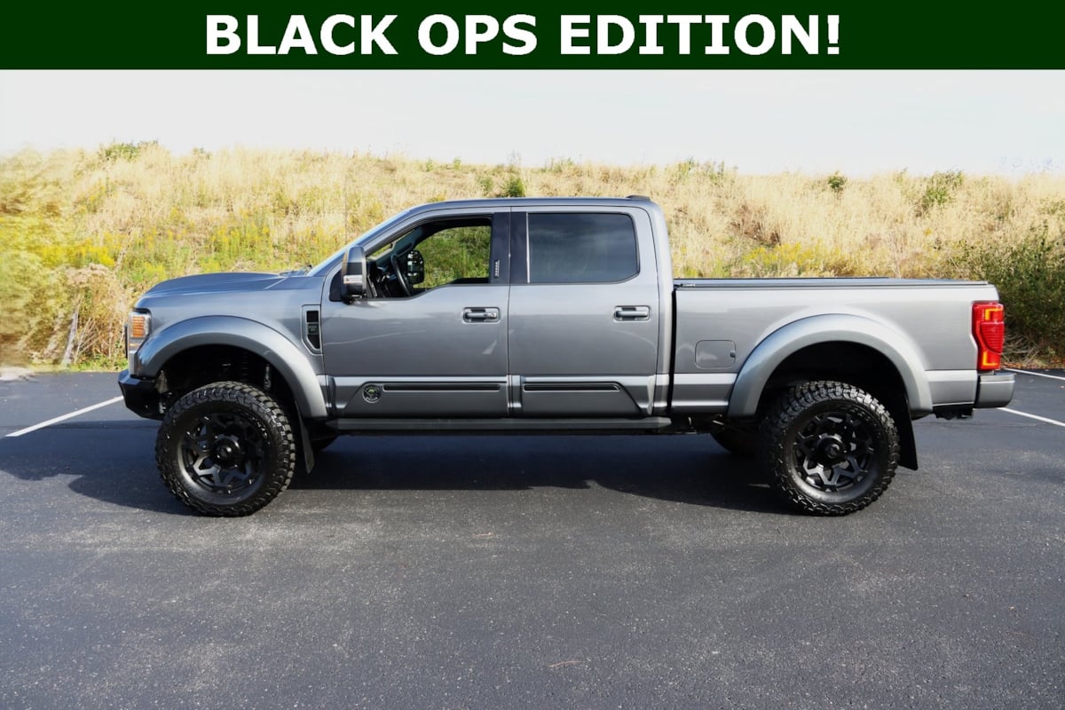 2021 Ford F-250 Super Duty Lariat's photo