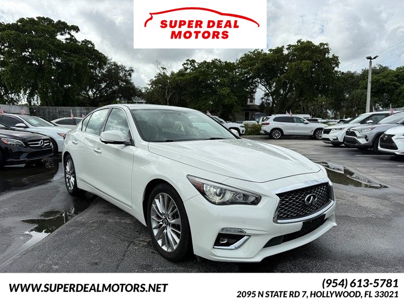 2021 INFINITI Q50 LUXE's photo