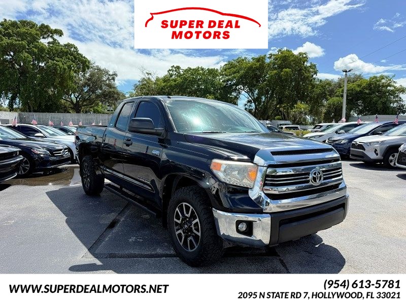 2016 Toyota Tundra SR5's photo