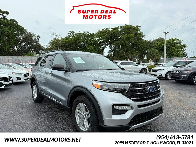 2022 Ford Explorer XLT's photo