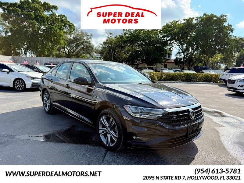 2021 Volkswagen Jetta R-Line's photo