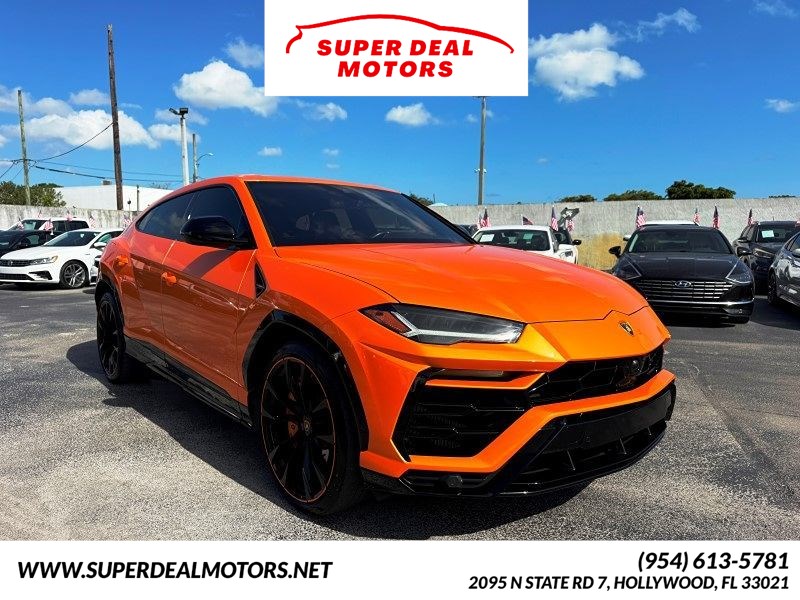 2022 Lamborghini Urus Pearl Capsule's photo