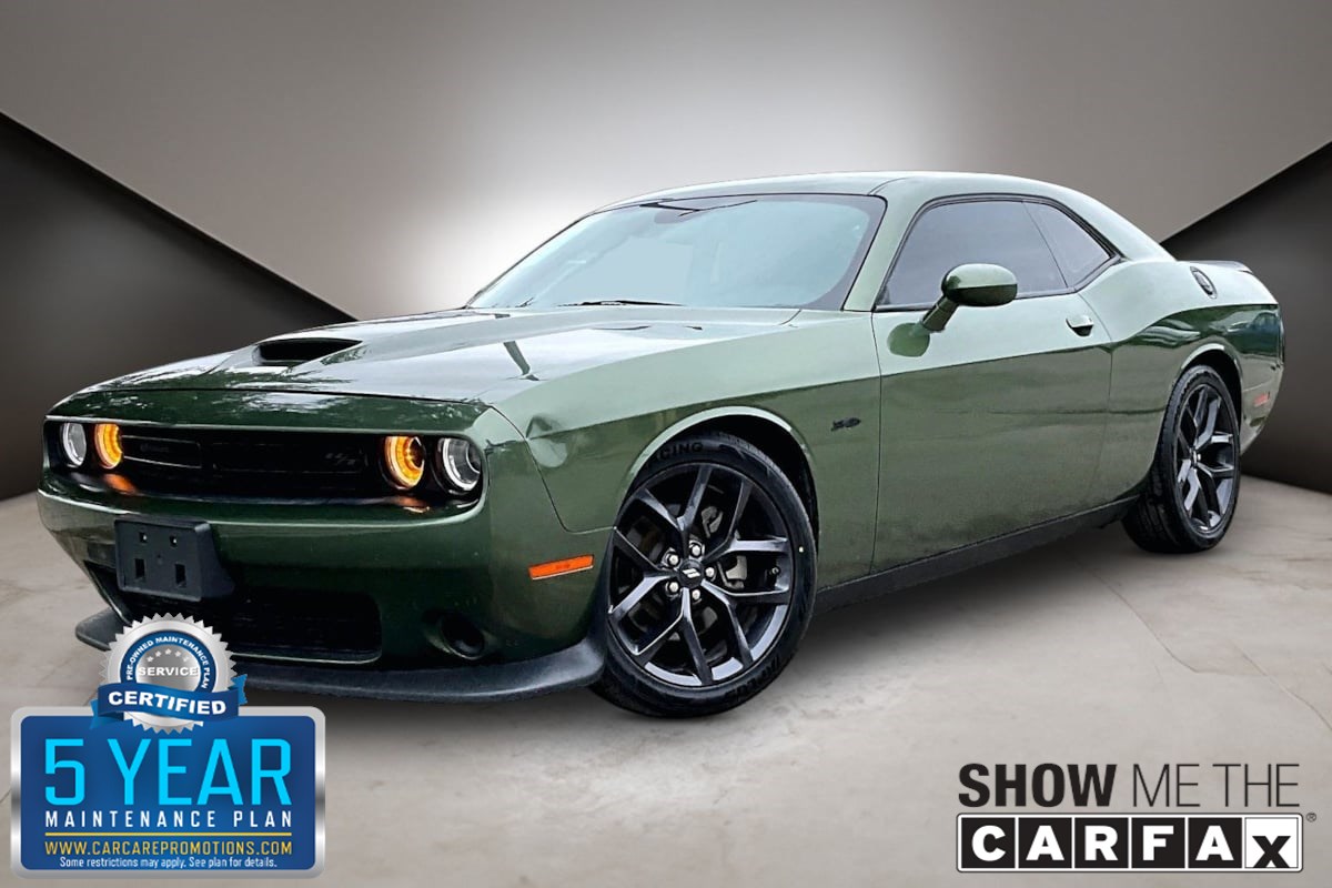 2023 Dodge Challenger R/T's photo
