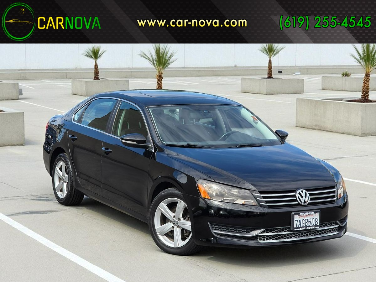 2012 Volkswagen Passat SE's photo