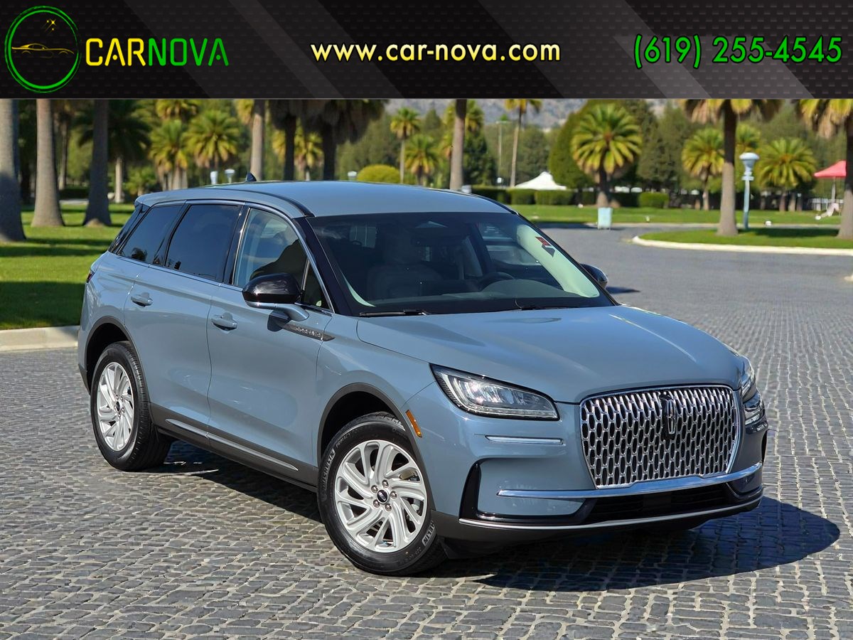 2023 Lincoln Corsair Base