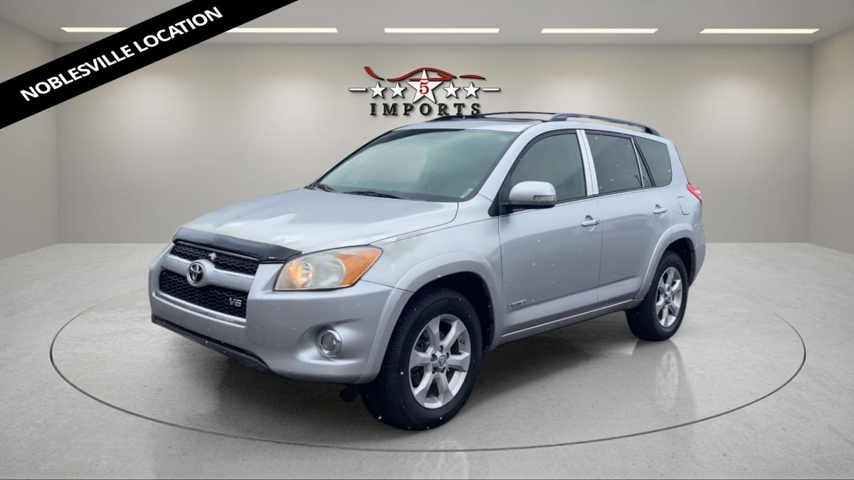 Toyota RAV4's photo