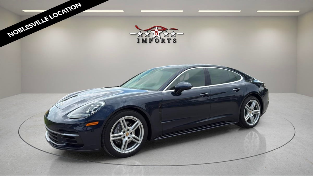 2019 Porsche Panamera Base's photo